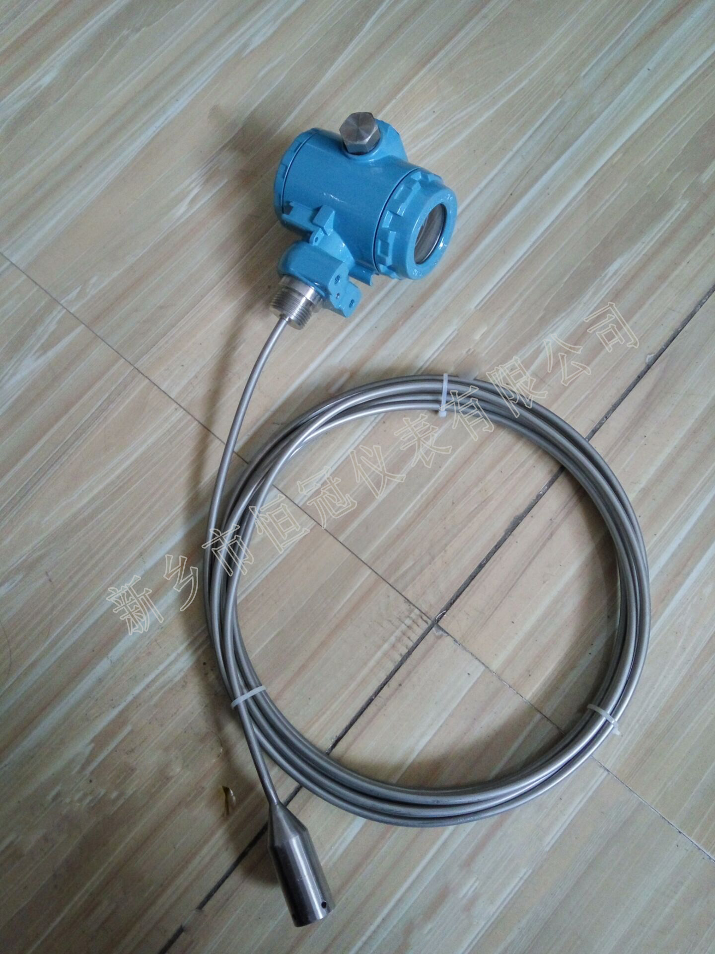 江蘇省訂制的智能油位傳感器（鋼纜型）已發(fā)貨，杜經(jīng)理您保持手機暢通，以方便接收