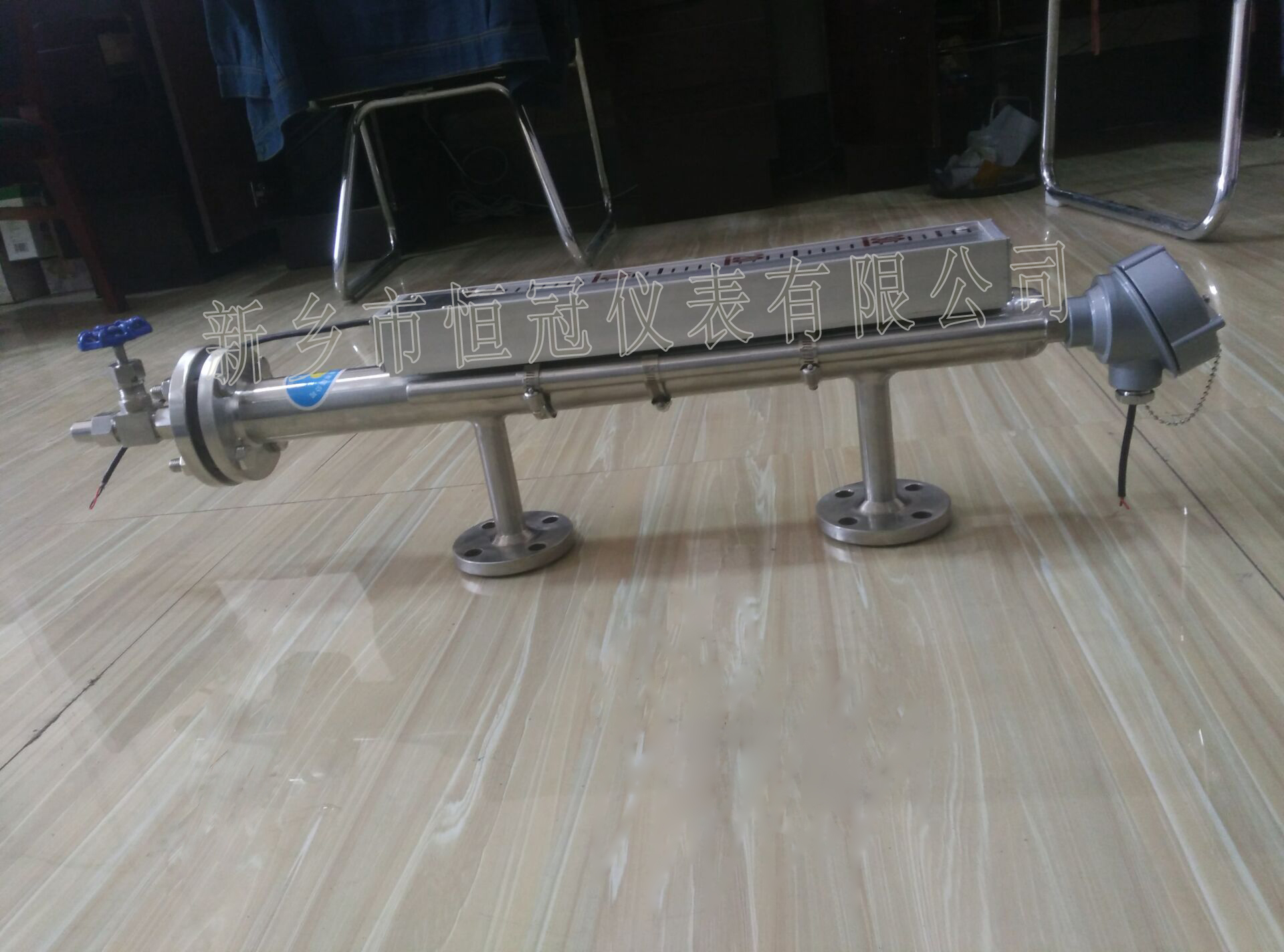 云南訂制的磁敏電子雙色液位計(jì)已發(fā)貨，湯經(jīng)理您保持手機(jī)暢通，以方便接收